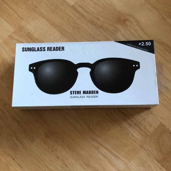 Steve Madden Accessories - Steve Madden Reader Sunglasses 🌼FINAL🌼